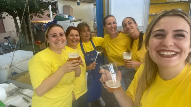 Selfie del gruppo PORK&CHIPS durante la Sagra